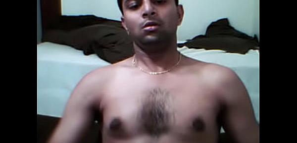  Hot video of Indian gay jerking off on cam